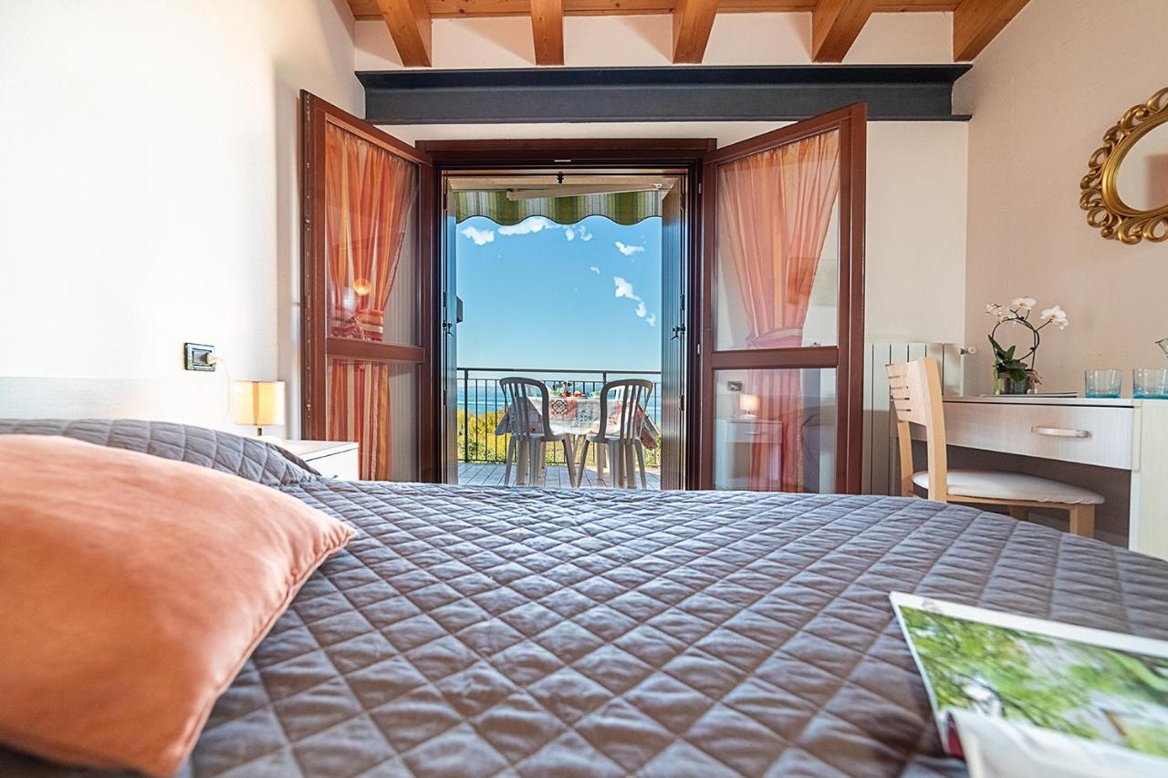 Apartments Eden - Regarda Travel Lazise Kültér fotó